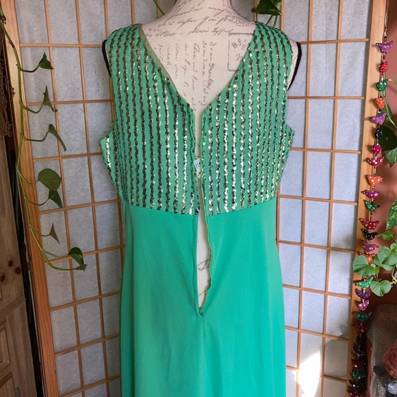 Vintage 60s Green Capelet Sequin Gown ILGWU Union Made Dress - Picture 10 of 15